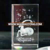 MH-Z021 3d laser engraved running man inside block cube crystal cube paperweight